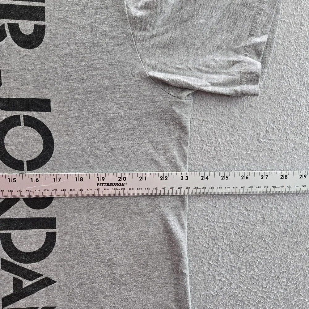 Jordan Men Shirt XL Gray Air Jordan Logo Short Sleeve Jumpman